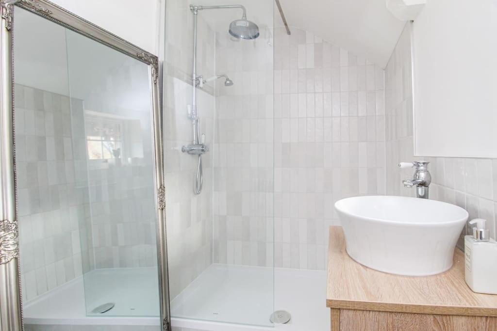 Millstone Cottage Newmillerdam Hill Top المظهر الخارجي الصورة